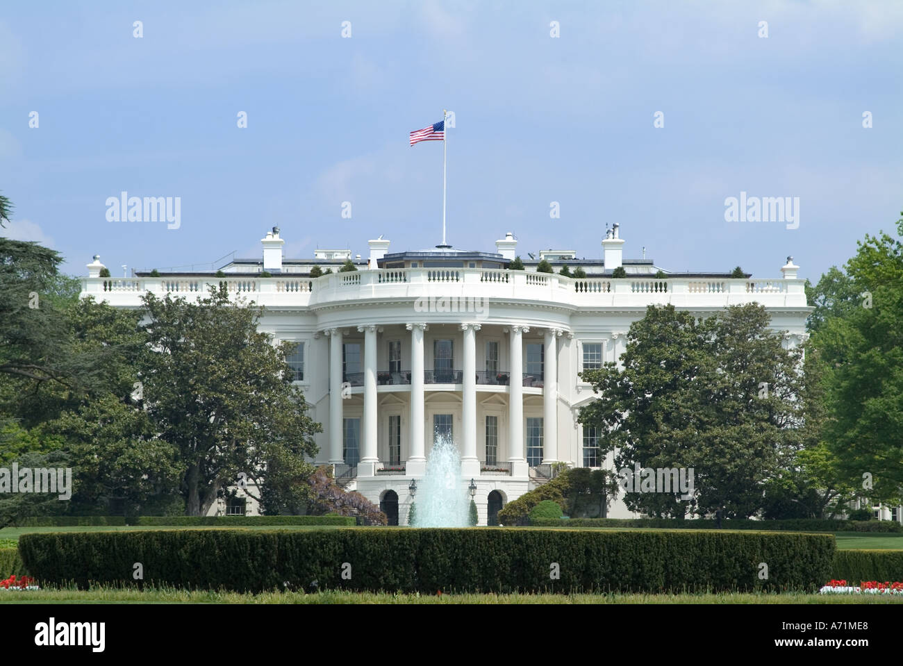 Presidential white house exterior hi-res stock photography and images
