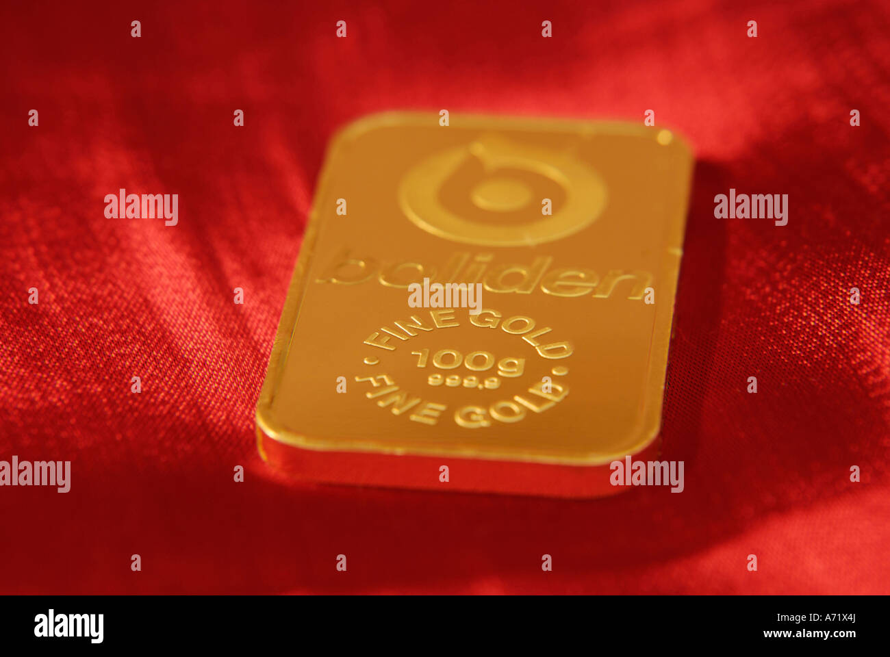 Number 100 and decorative hires stock photography and images Alamy