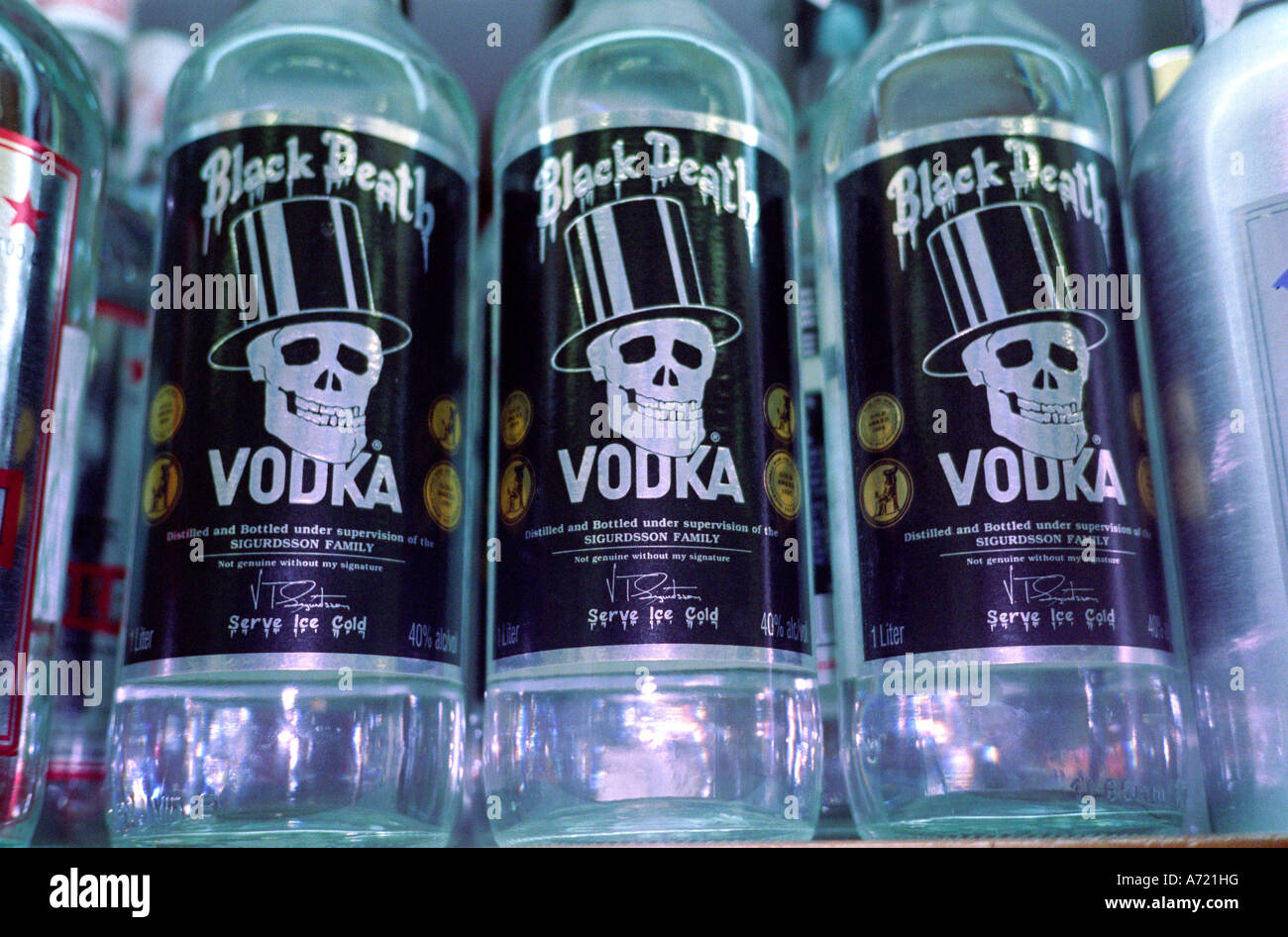 Фото водки 90 черная смерть black death vodka bottles in a supermarket in spain Stock Photo - Alamy