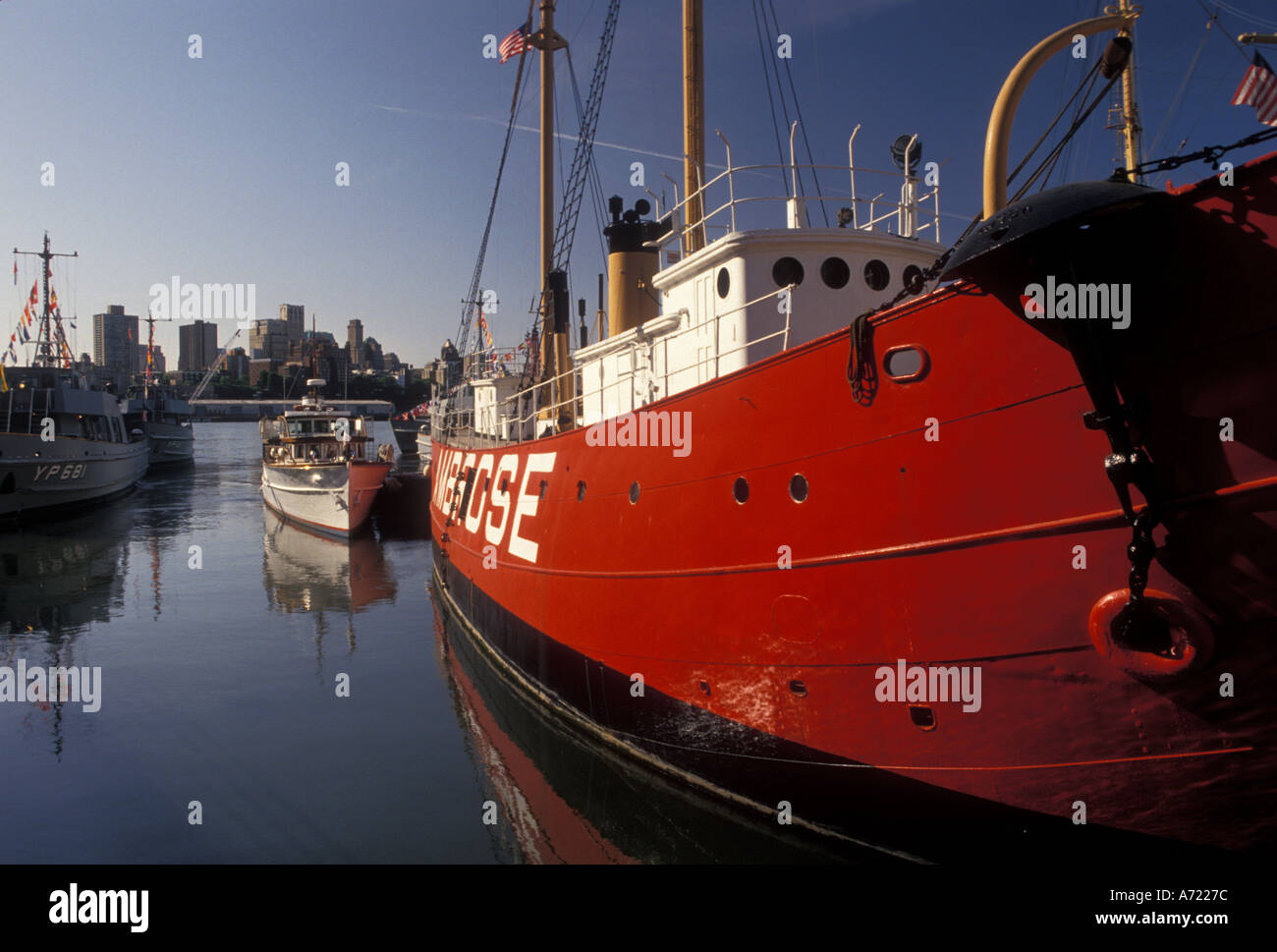 South Street Seaport Museum - #OnThisDay in 1968 the iconic lightship  Ambrose (LV-87/WAL-512), currently docked at Pier 16, arrived at the South  Street Seaport Museum. From 1908 until 1932 she had marked