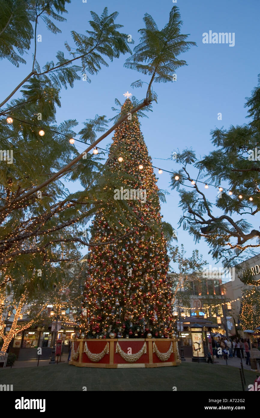 Christmas Tree The Grove Shopping Center Los Angeles California United