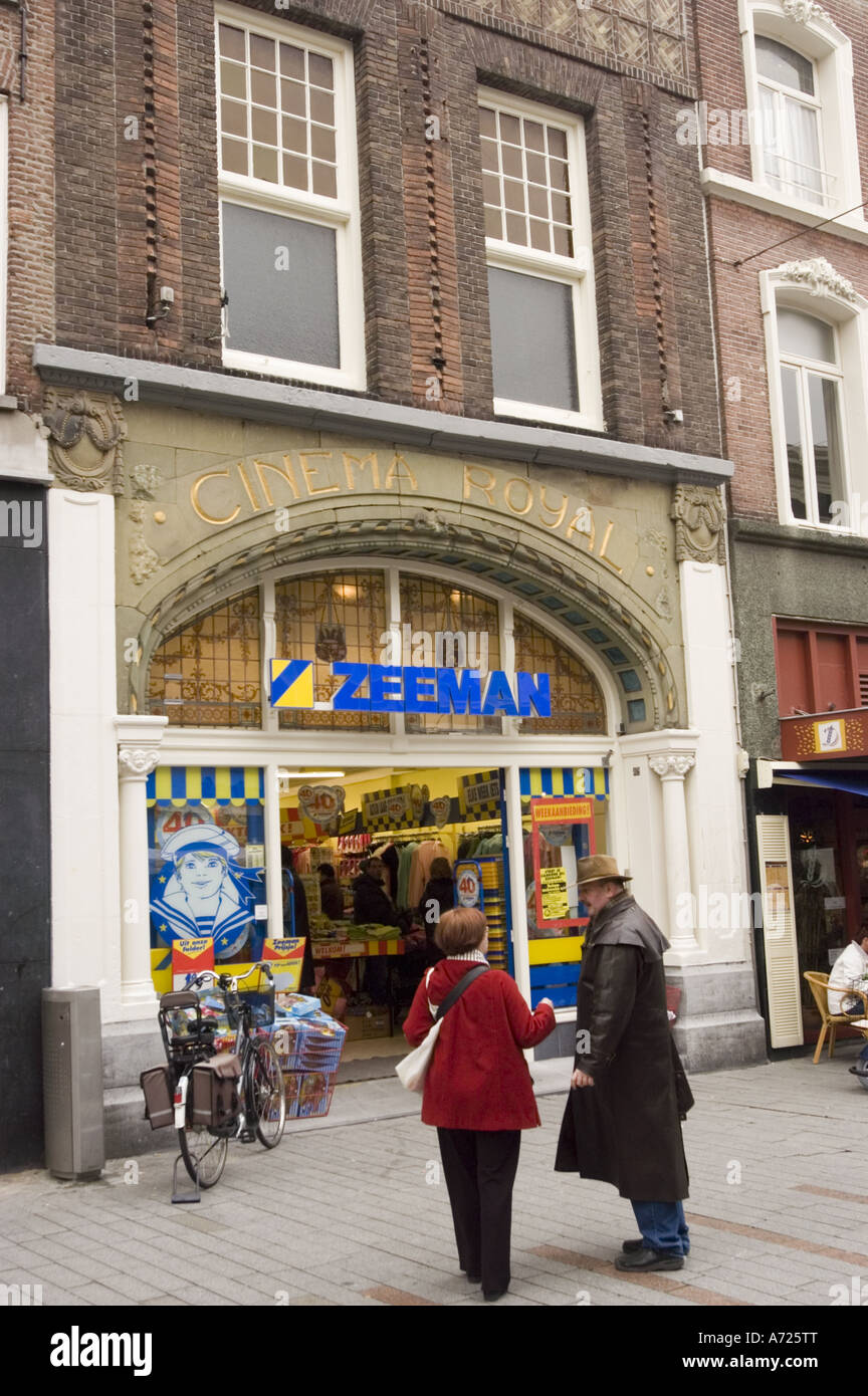 Couple standing behind Zeeman Duch shop in Den Bosch Holland Stock Photo -  Alamy