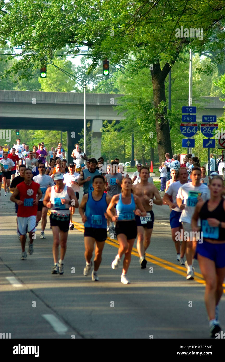 Kentucky derby crowd hires stock photography and images Alamy