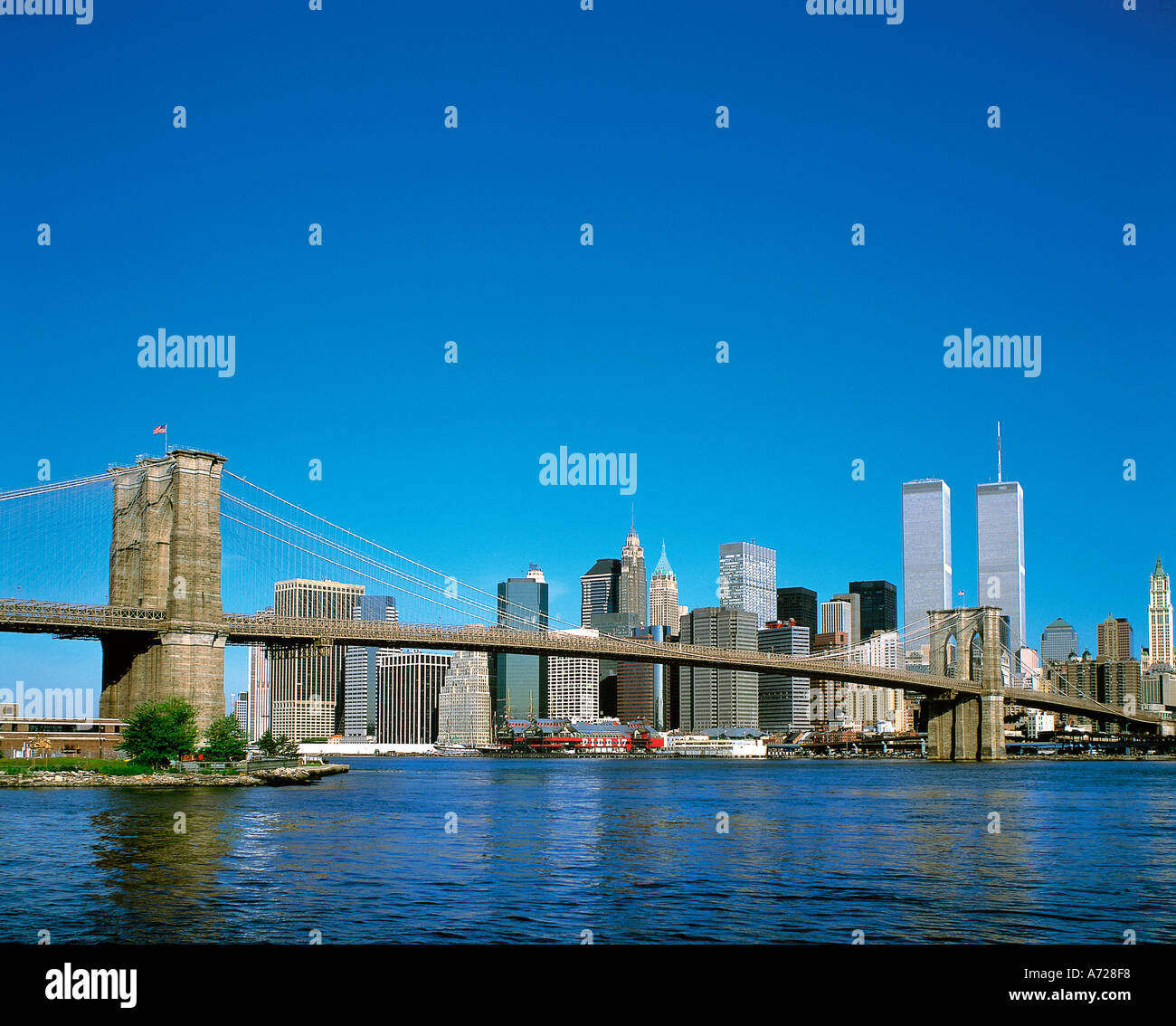 East river brooklyn and manhattan bridges bridge rivers hi-res stock ...