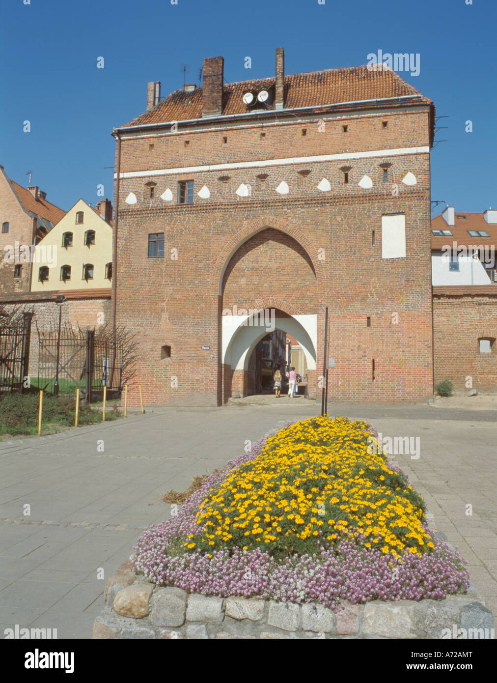 The Convent Gate through the town walls, Torun, Pomerania, Poland Stock ...