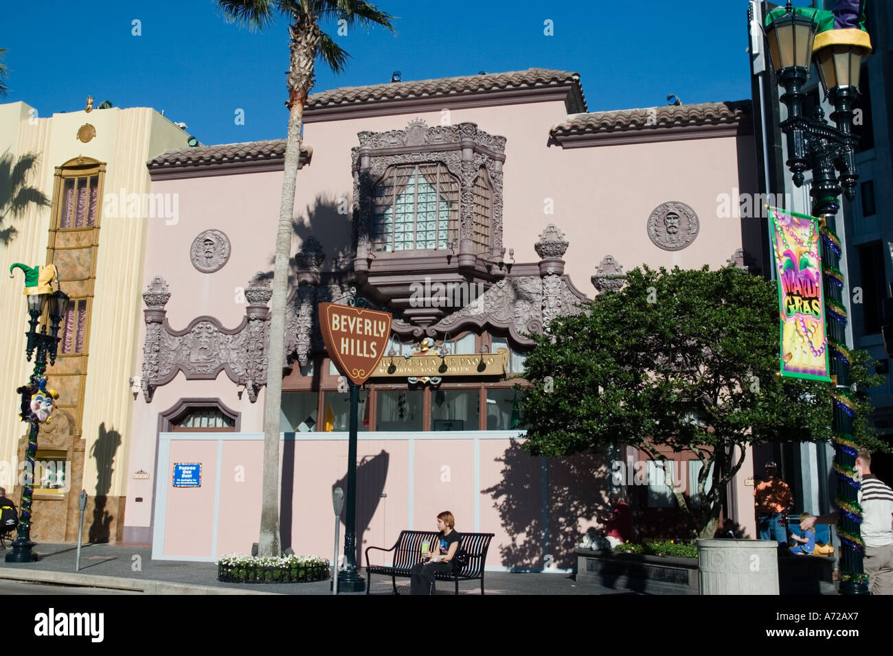 Beverly hills set facades universal hi-res stock photography and images ...