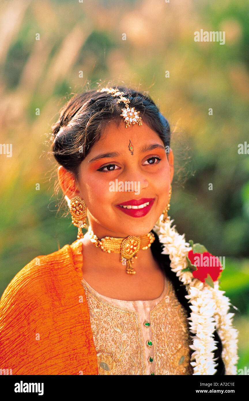 India face faces girl girls hi-res stock photography and images - Alamy