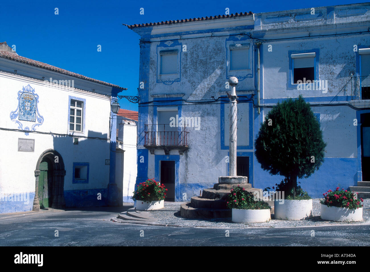 Portugal Arraiolos Town Square 17thC Pillory Alentego Region Stock Photo