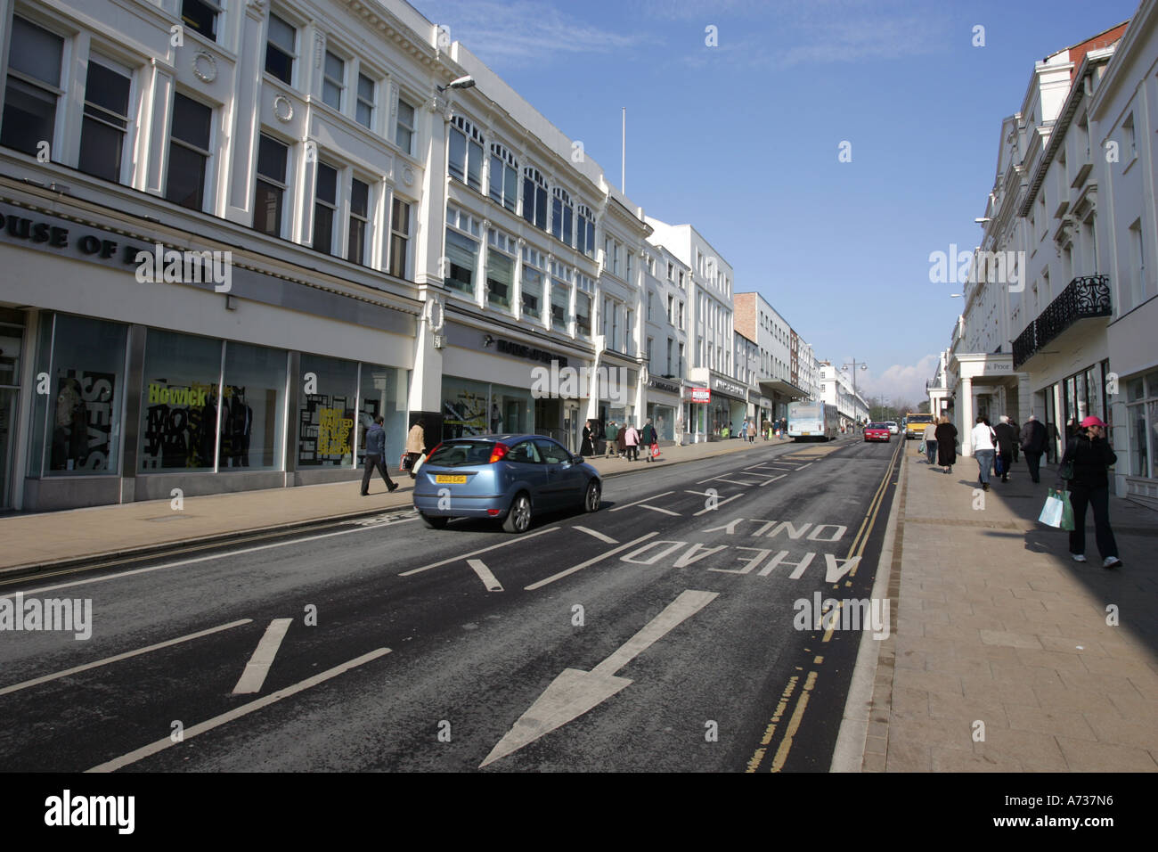 The parade leamington spa hires stock photography and images Alamy