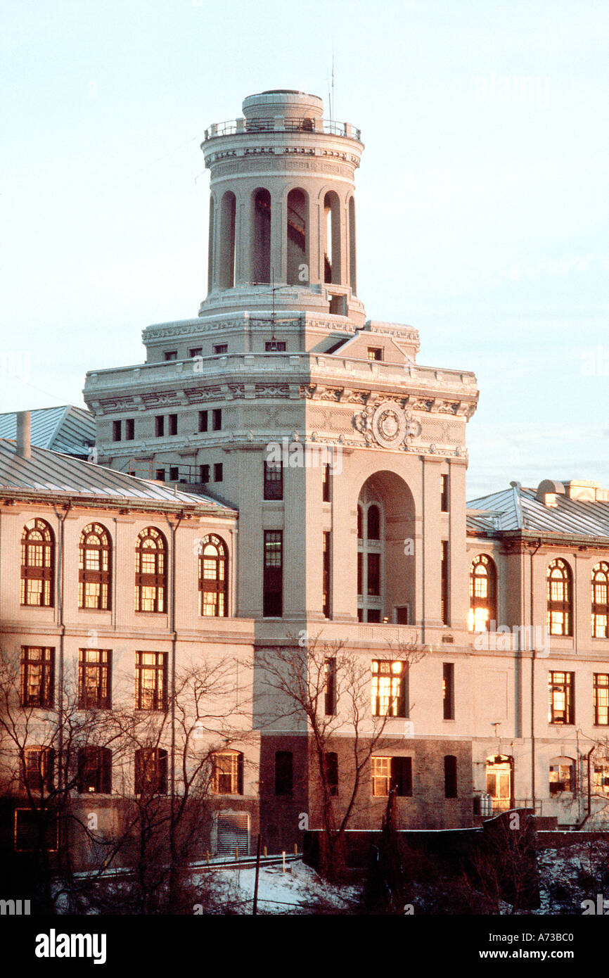 PITTSBURGH PA, USA Carnegie Mellon University, Engineering Dept. building Detail Architecture, Schools from around the world Stock Photo