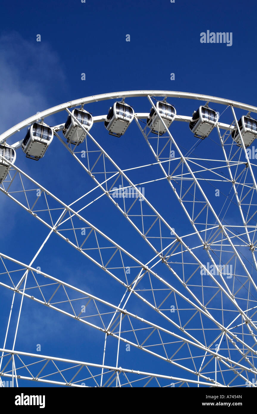 Yorkshire wheel big wheel york blue sky Stock Photo Alamy