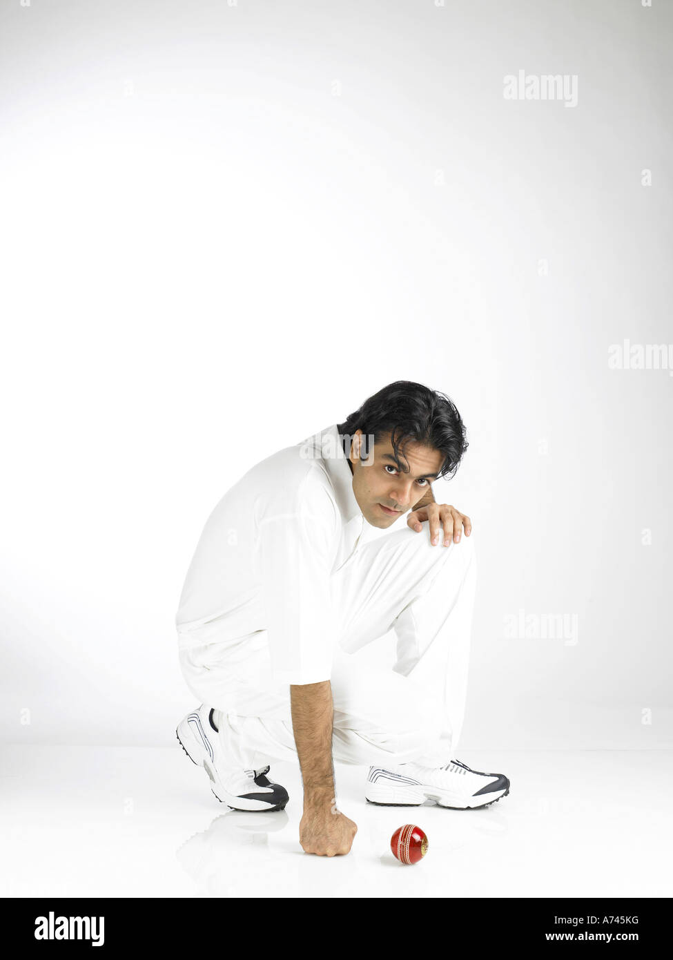 VDA 201792 Indian bowler looking at camera MR 702A Stock Photo