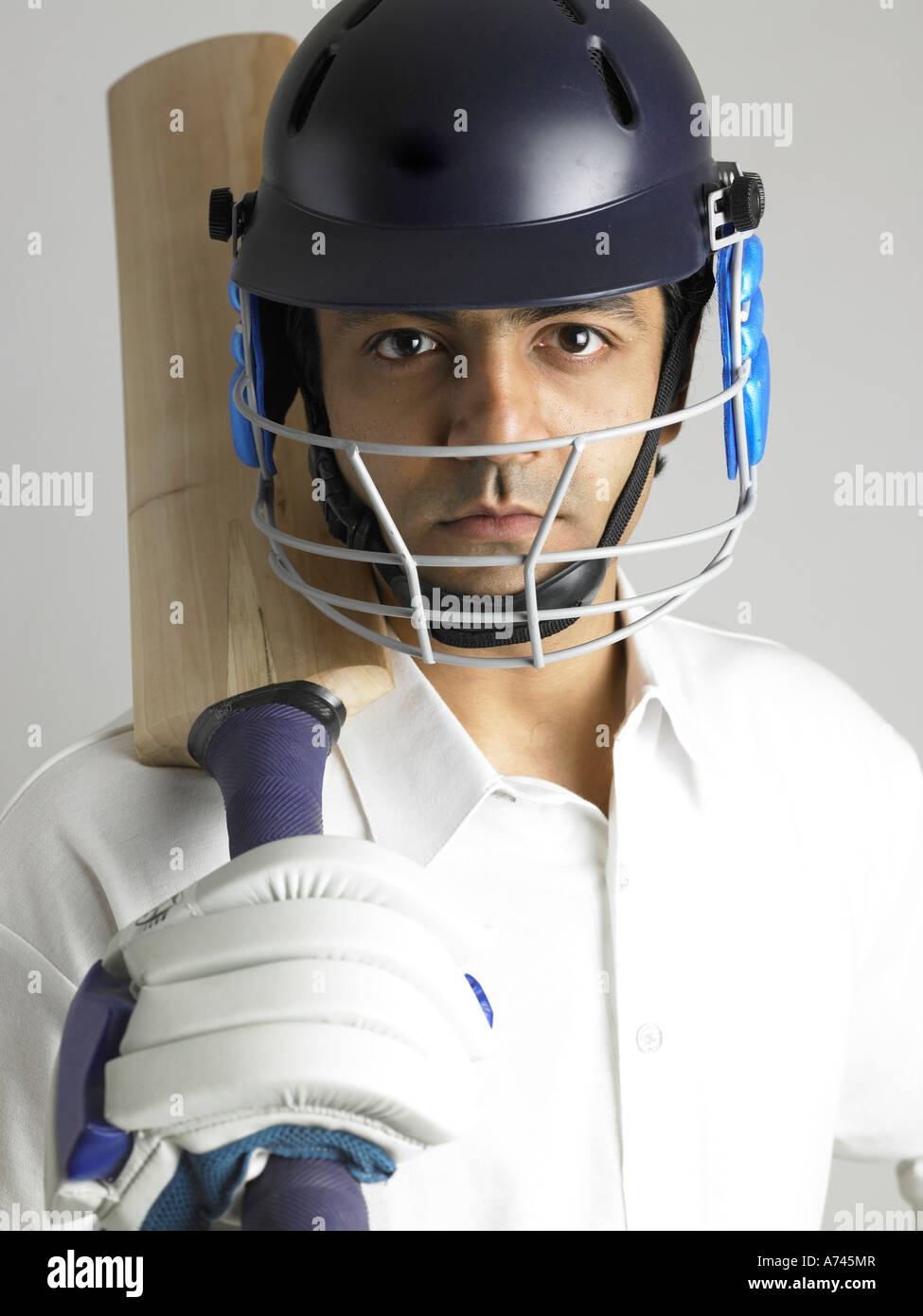 VDA 201807 Indian batsman in angry expression ready for cricket match MR 702A Stock Photo