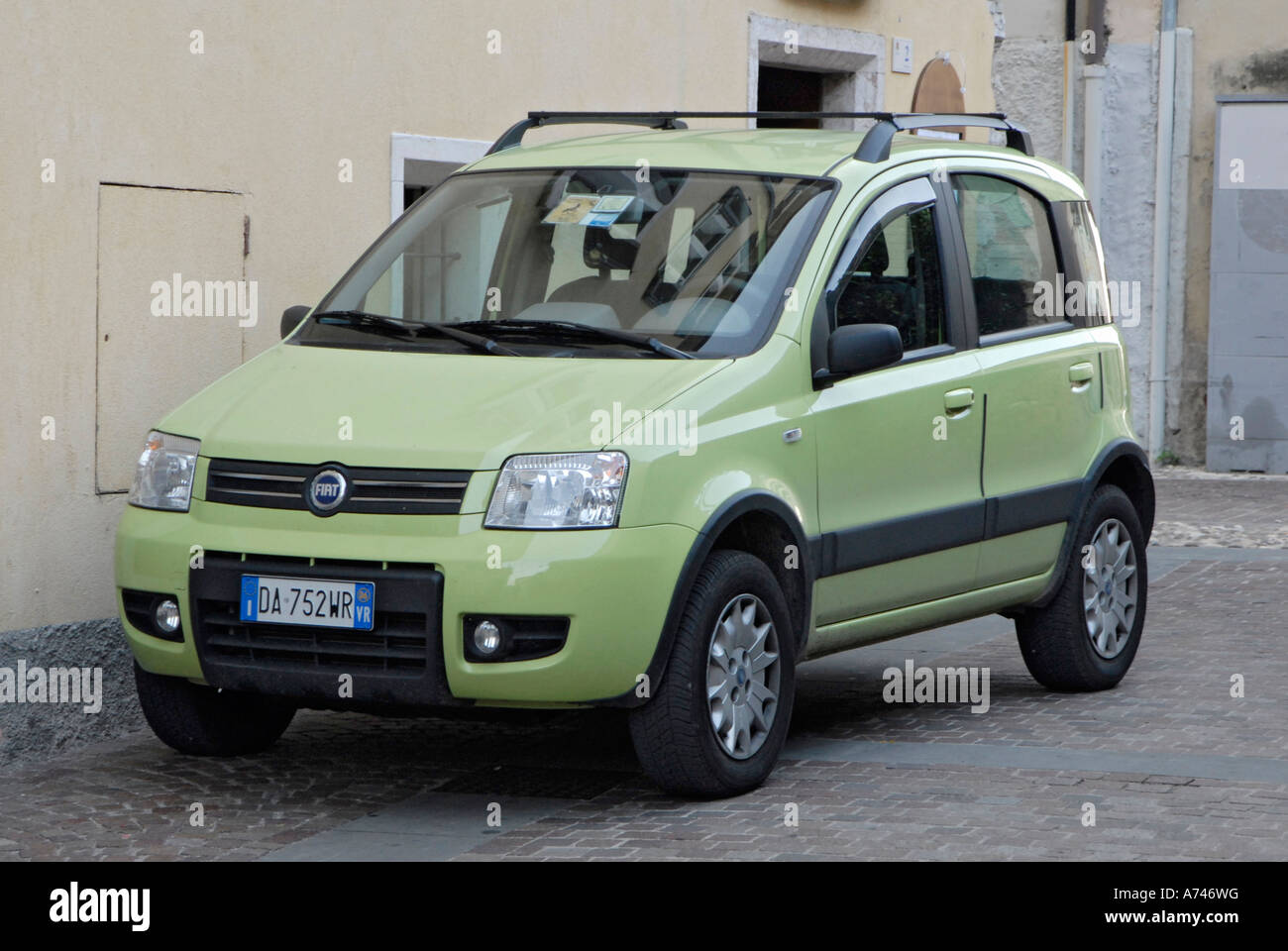 Fiat panda green hi-res stock photography and images - Alamy