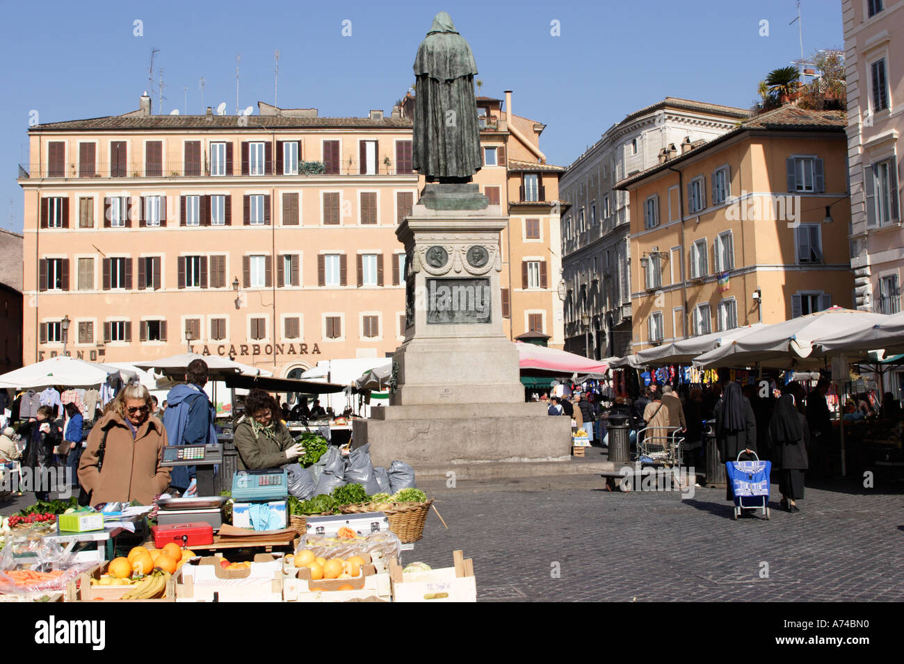 Market Square Rome Market Campo De Fiori Rome Italy Stock Photo - Alamy