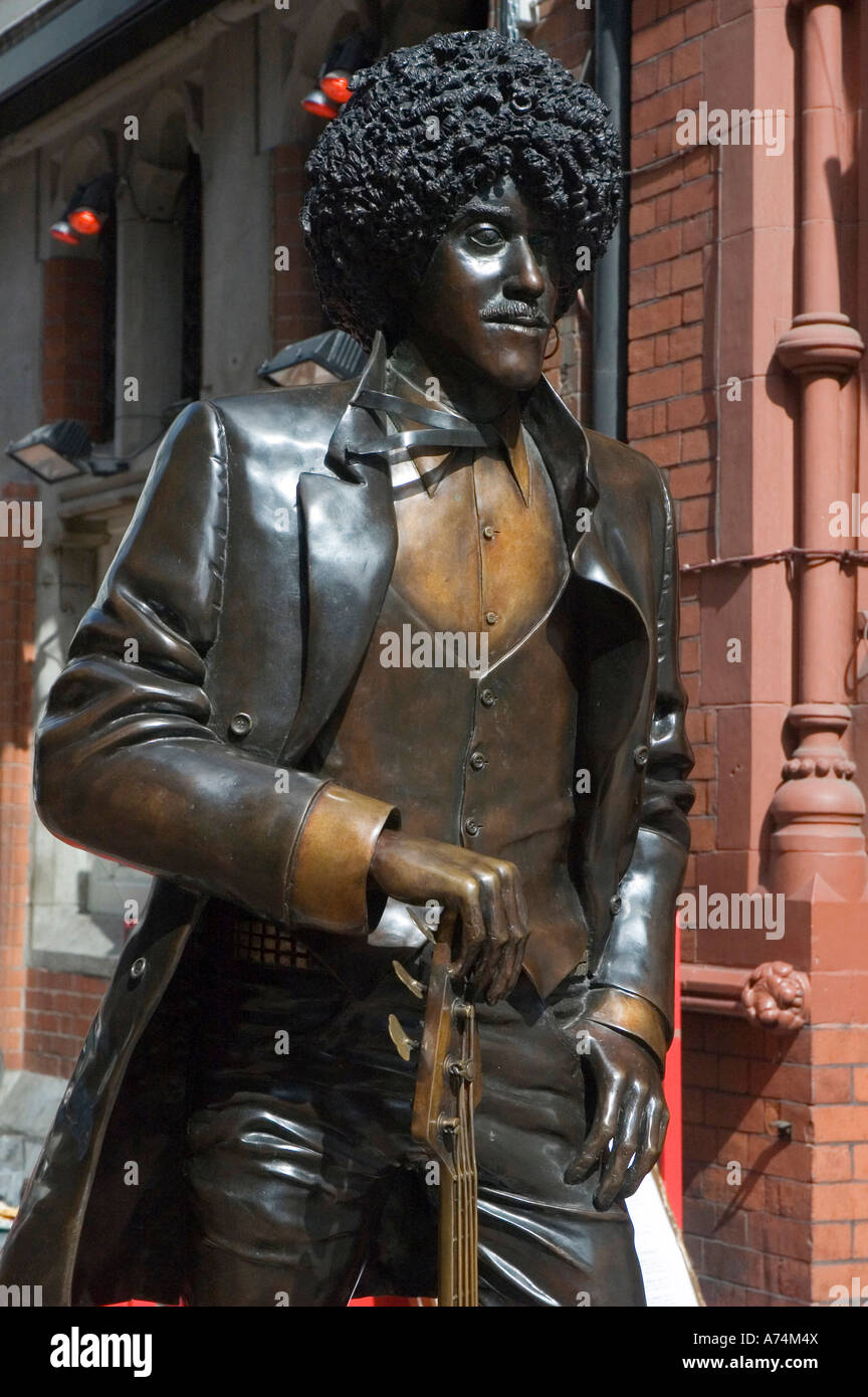 IRELAND Dublin Phil Lynott statue Stock Photo Alamy