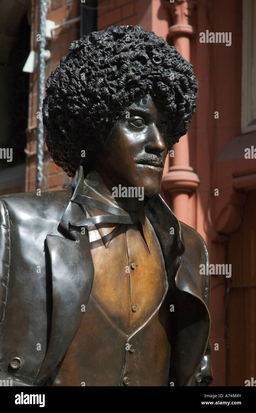 IRELAND Dublin Phil Lynott statue Stock Photo Alamy