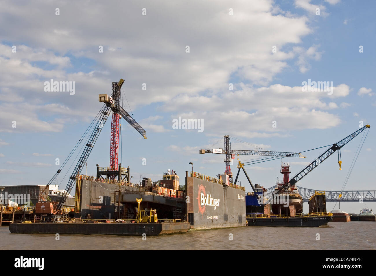 Floating drydock hi-res stock photography and images - Alamy