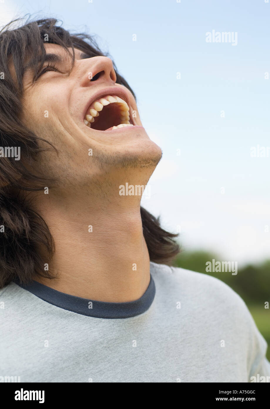 throwing head back laughing body language 2