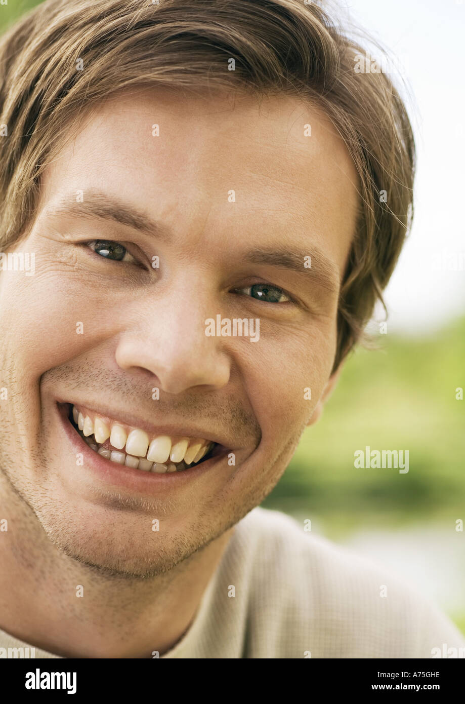 Toothy smiling hi-res stock photography and images - Alamy