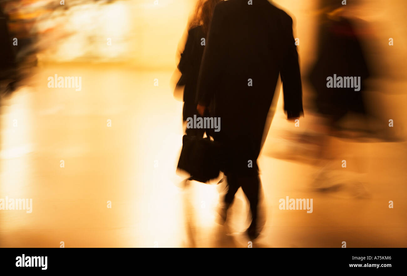 Blur crowd one person in focus hi-res stock photography and images - Alamy