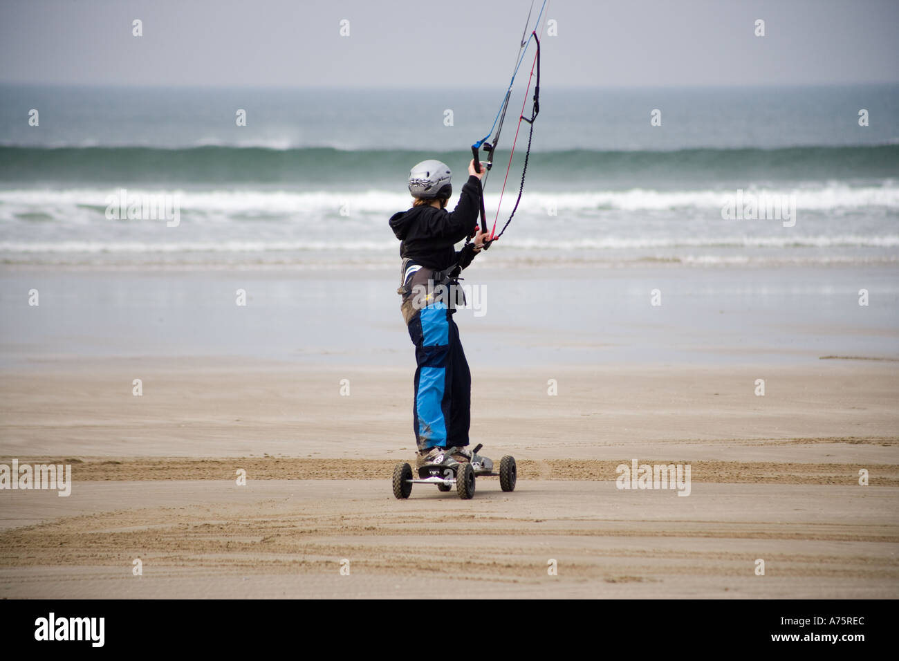 Kiting at Black Rock Sands North Wales Stock Photo - Alamy