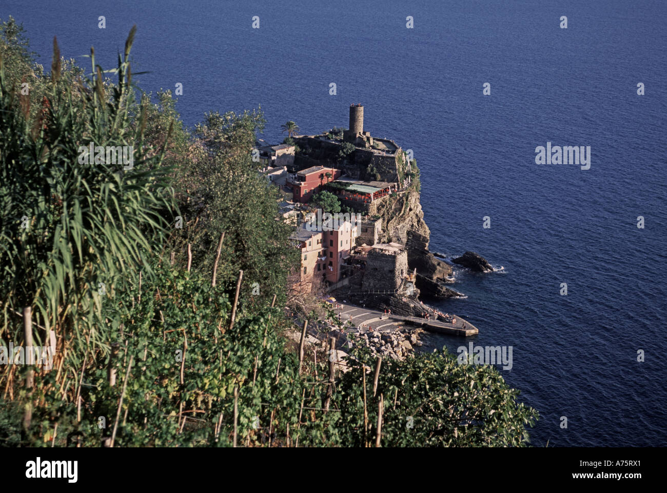 Sentiero azzurro hi-res stock photography and images - Alamy