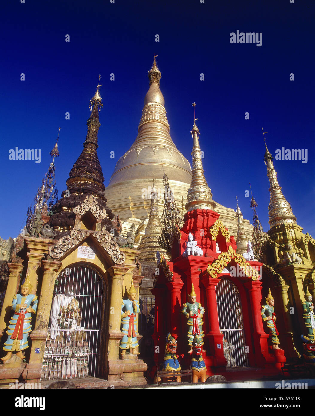 Schwedegon Temple, Yangon, Myanmar (Burma) Stock Photo