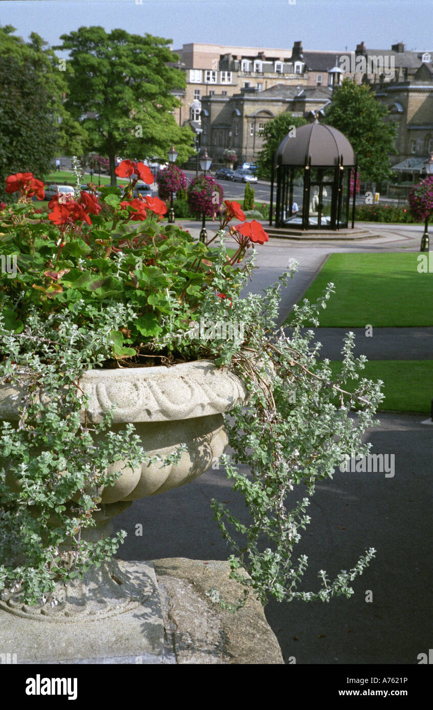Crescent Gardens Harrogate 3 Stock Photo Alamy