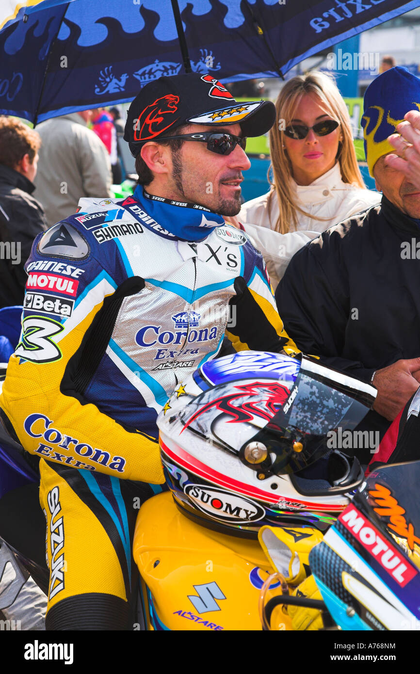 comic book motorcycle helmet Superman Helmet Design Included in Ruroc's ATLAS 4.0 DC-Themed Collection   Superman Homepage