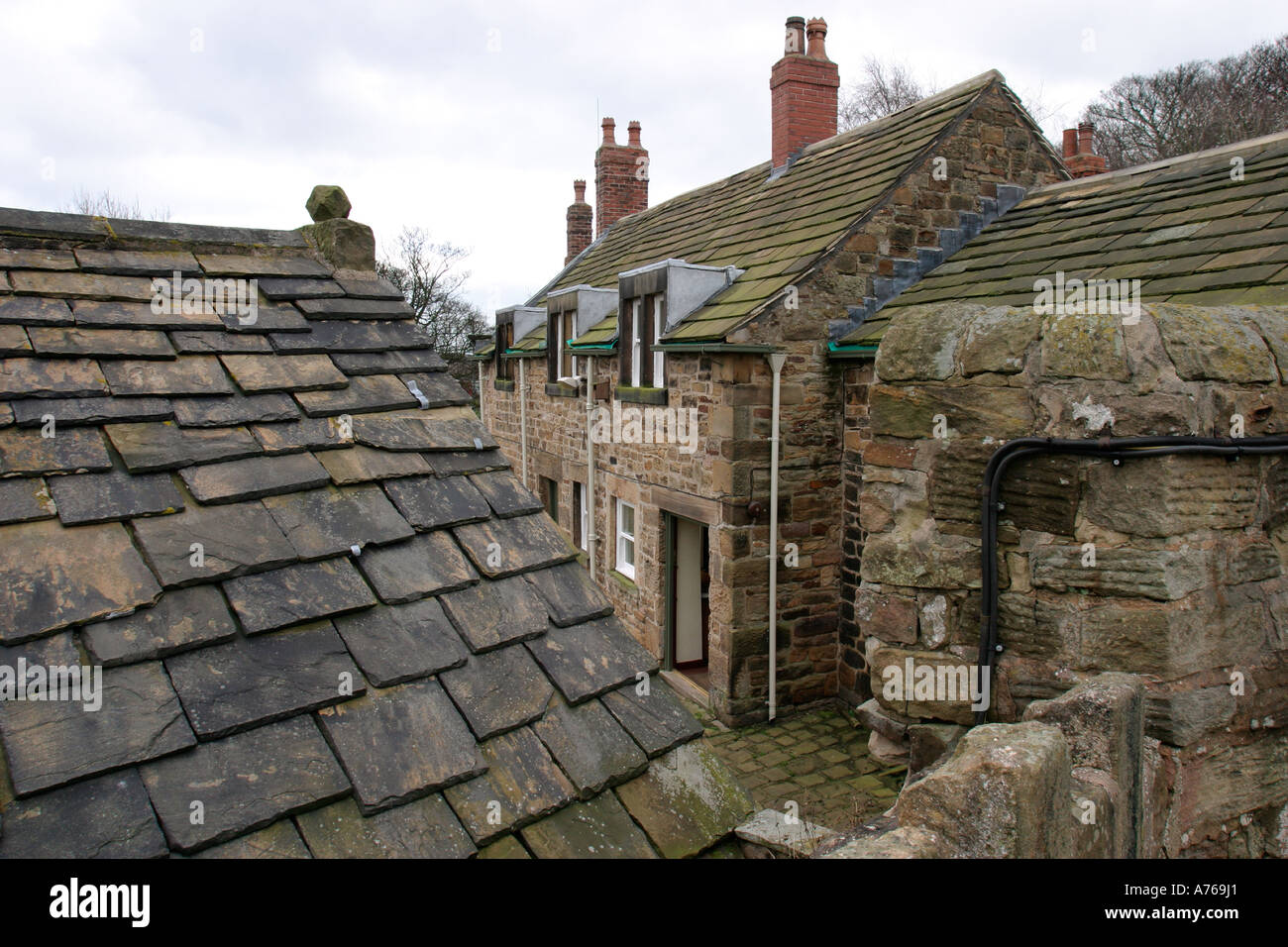 Worsbrough Mill houses with Yorkshire stone roofs Stock Photo Alamy