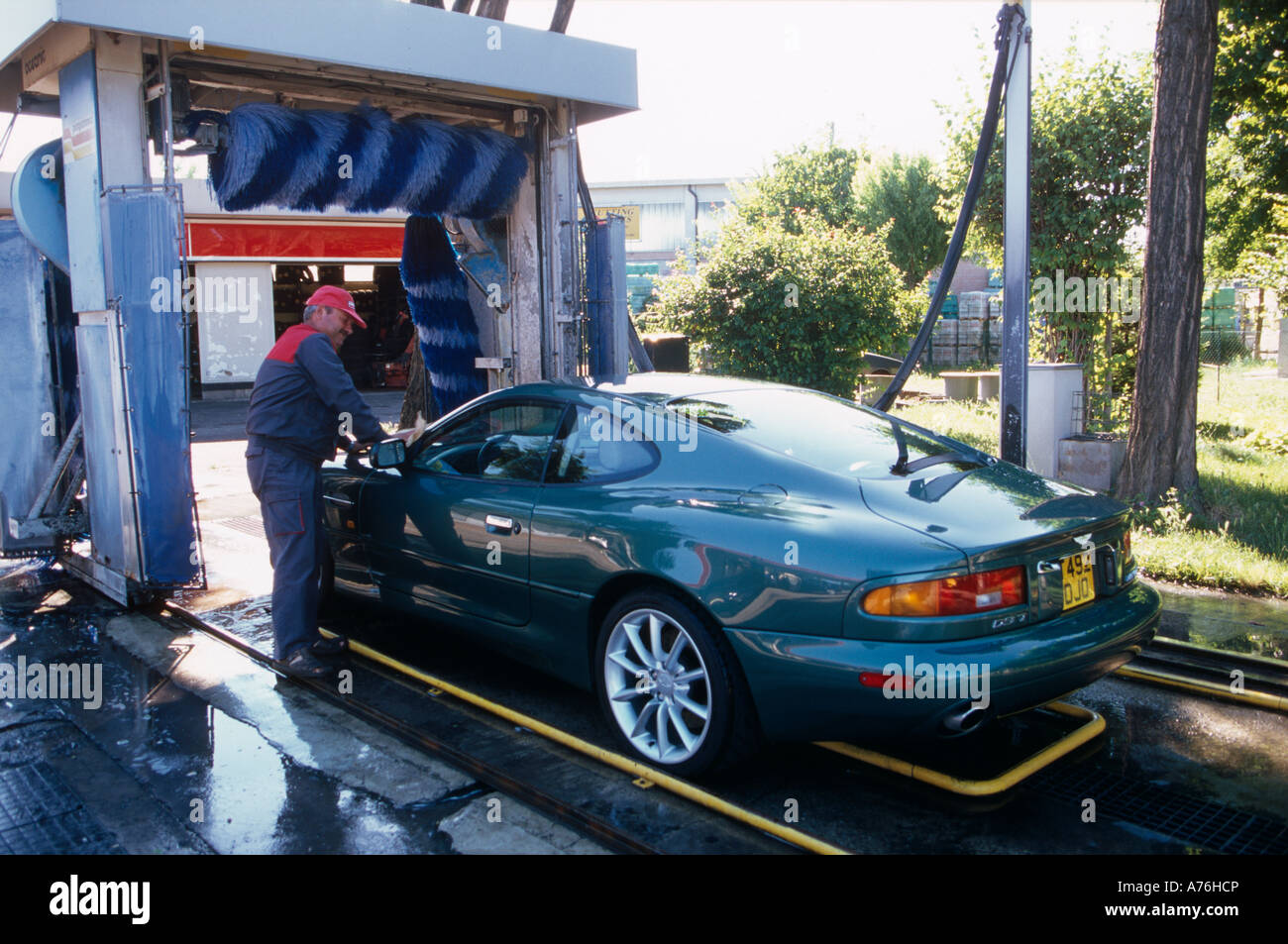 Italy car wash hires stock photography and images Alamy