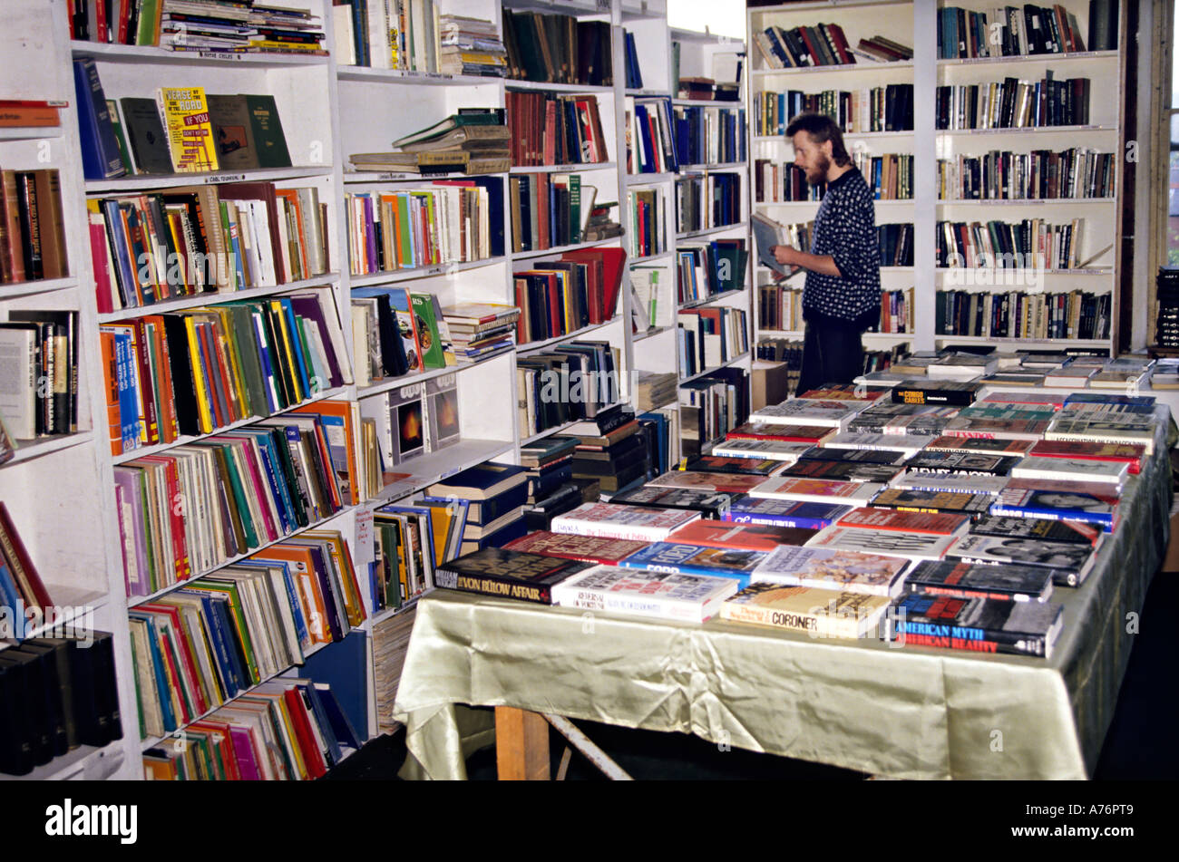 Bookshop town hi-res stock photography and images - Page 17 - Alamy