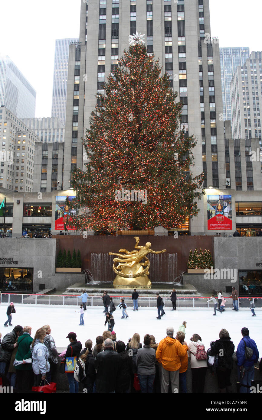 christmassy ice rink at rockefeller center. manhattan, new york city