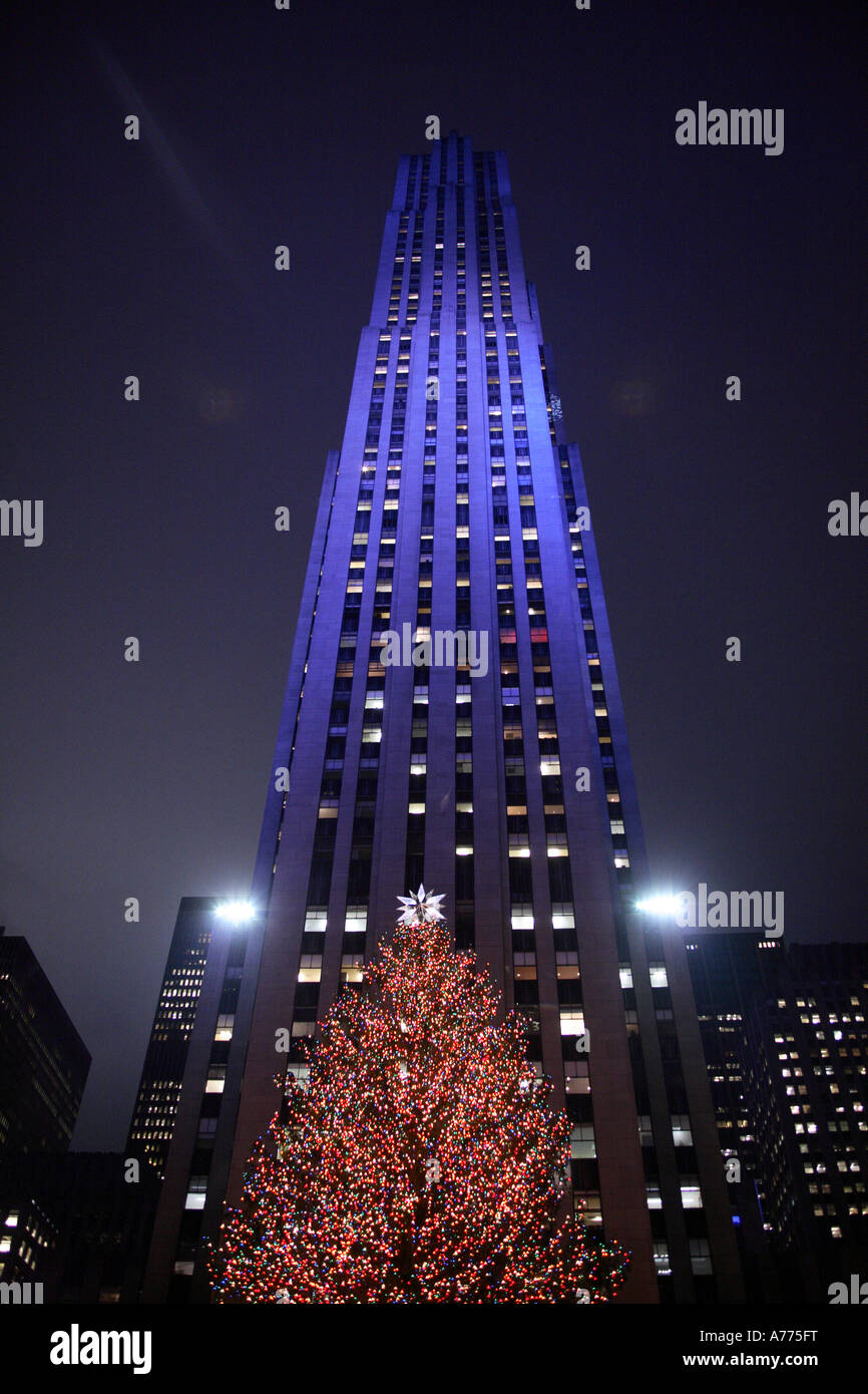 christmassy decorated rockefeller center at night. manhattan, new york