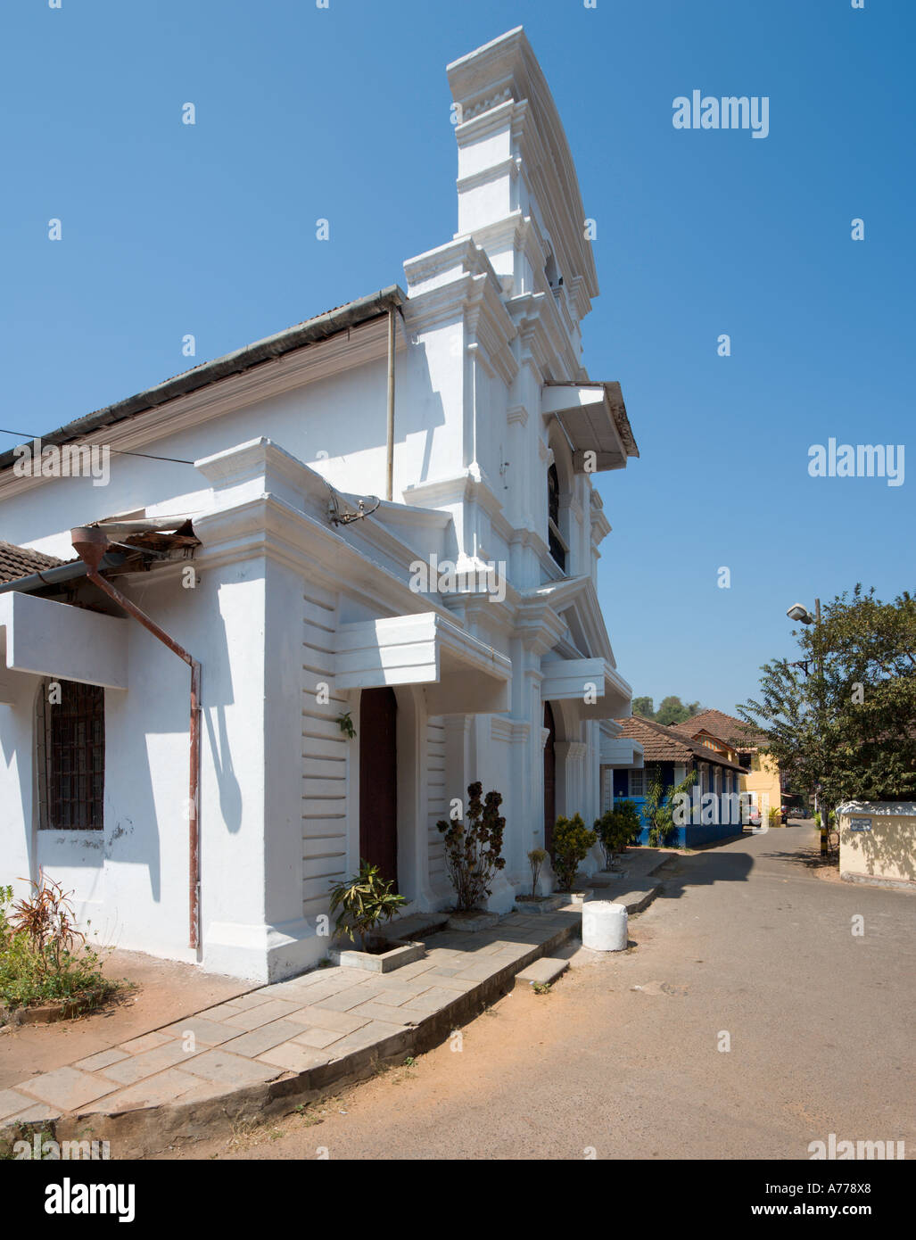 Church in the old historic quarter of Fontainhas, Panaji or Panjim (the Goan capital city), Goa, India Stock Photo