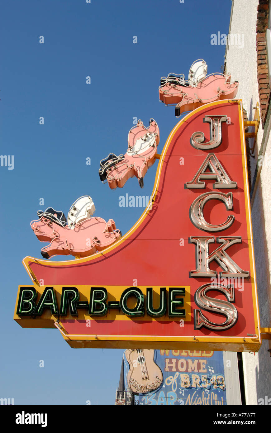 Elvis statue downtown nashville tennessee hires stock photography and images Alamy