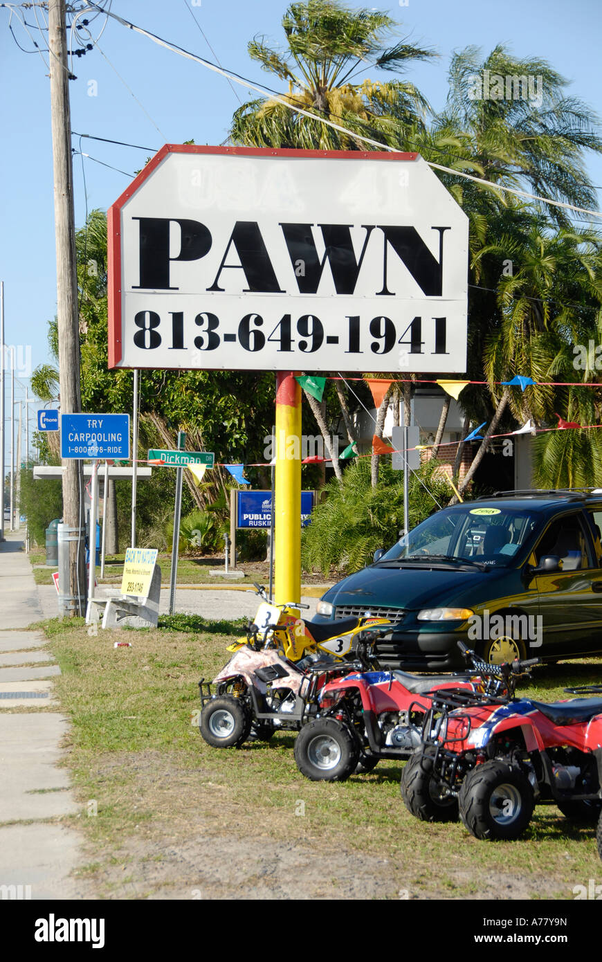 Value pawn shop hires stock photography and images Alamy
