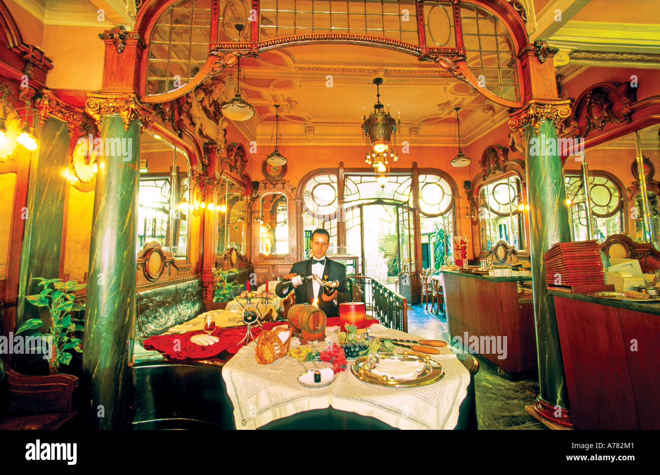 Ambiente formal hires stock photography and images Alamy