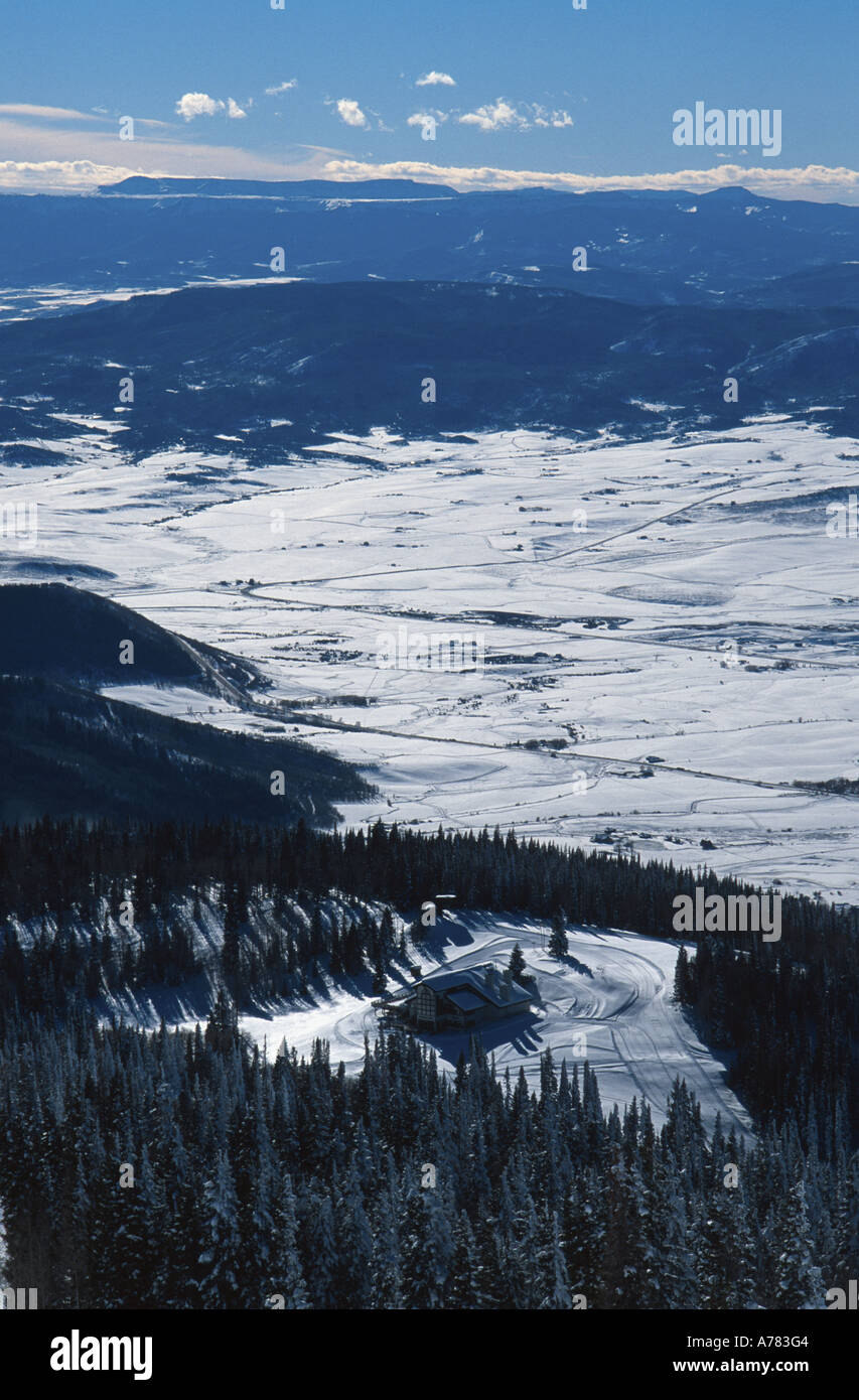 Rendezvous Saddle ski lodge Yampa river valley Flattops mtns, Steamboat