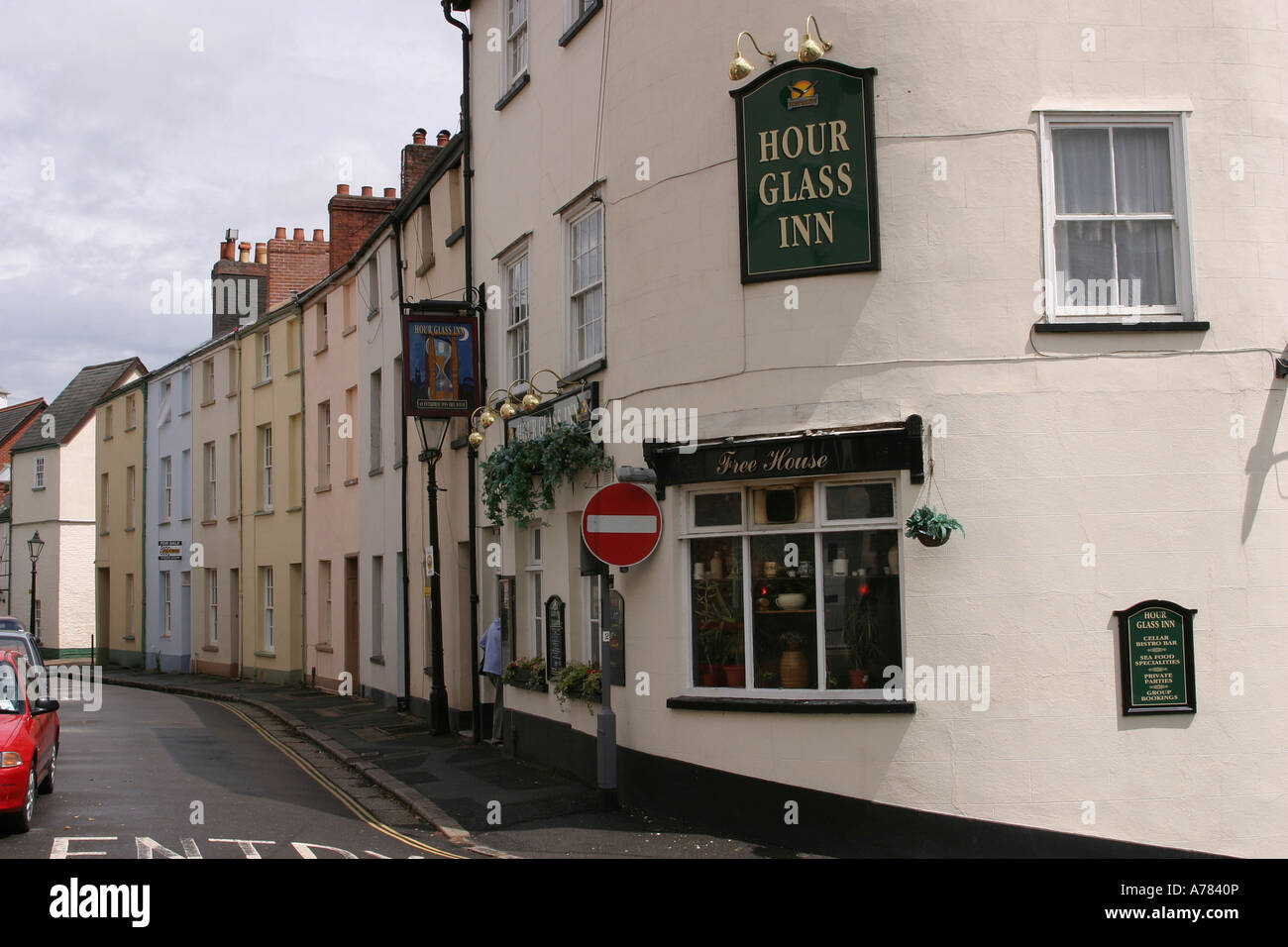 UK Devon Exeter Colleton Road Hour Glass Inn Stock Photo