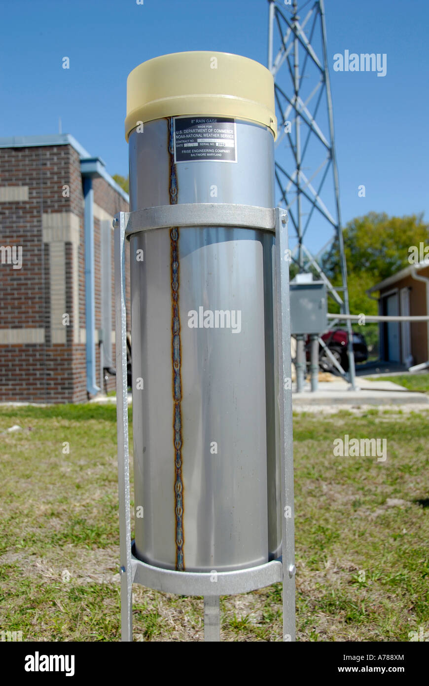 Doppler Radar Station Ruskin Florida Stock Photo Alamy