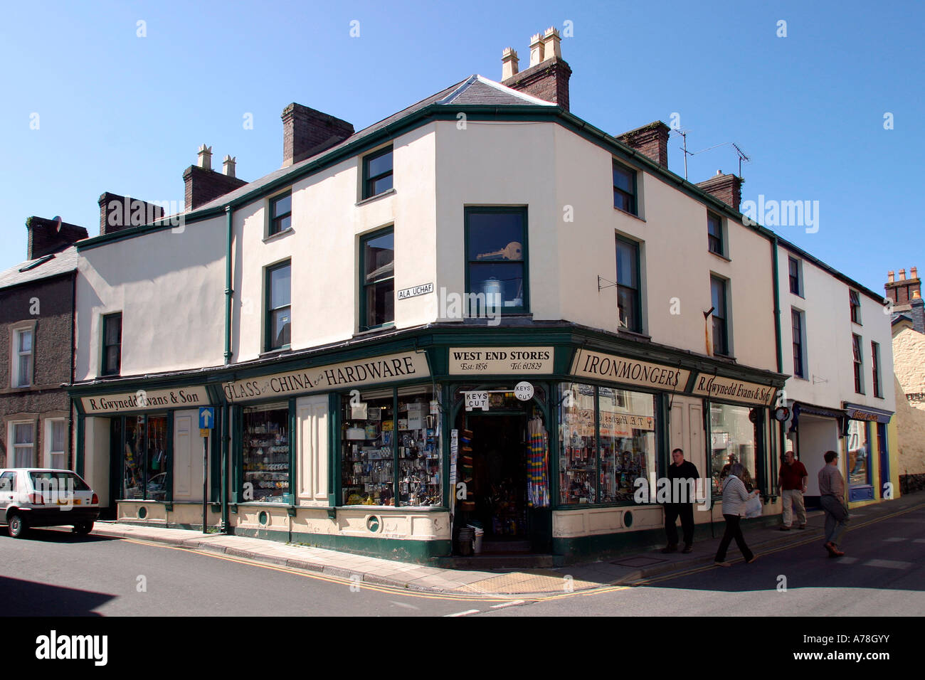 Small hardware store uk hires stock photography and images Alamy