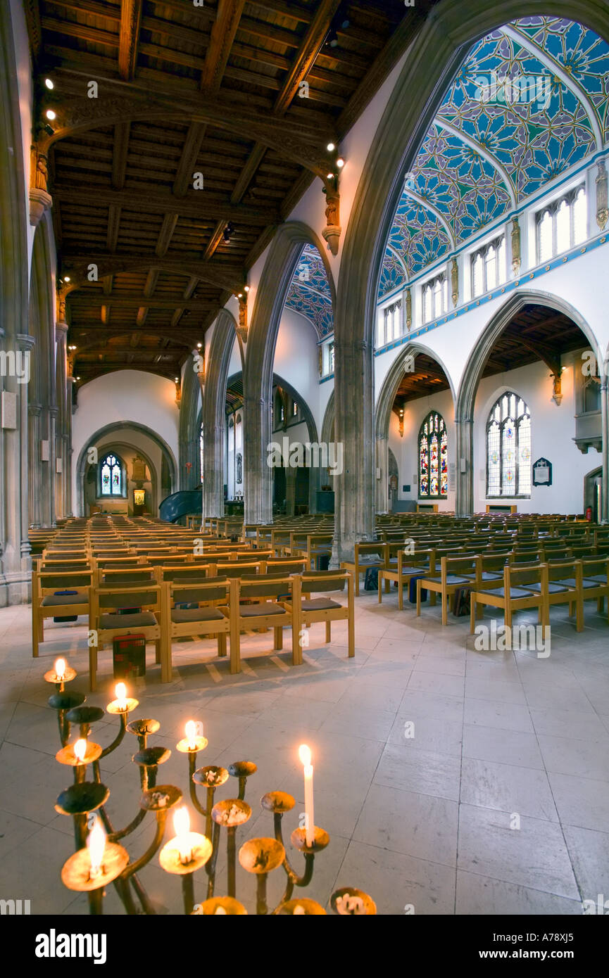 Chelmsford Cathedral nave in November 2004 Stock Photo