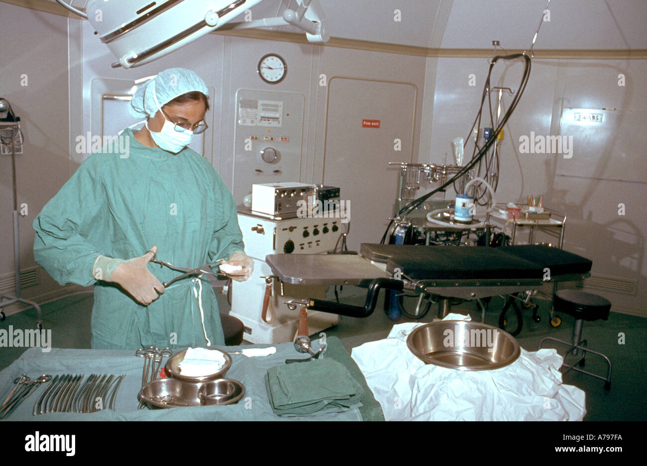 Operating Theatre Scrub Nurse Stock Photo 497658 Alamy