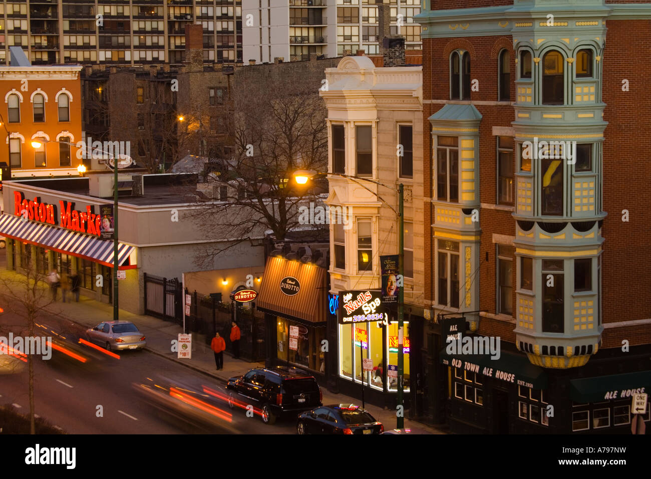 CHICAGO Illinois Restaurants businesses and stores along North Avenue