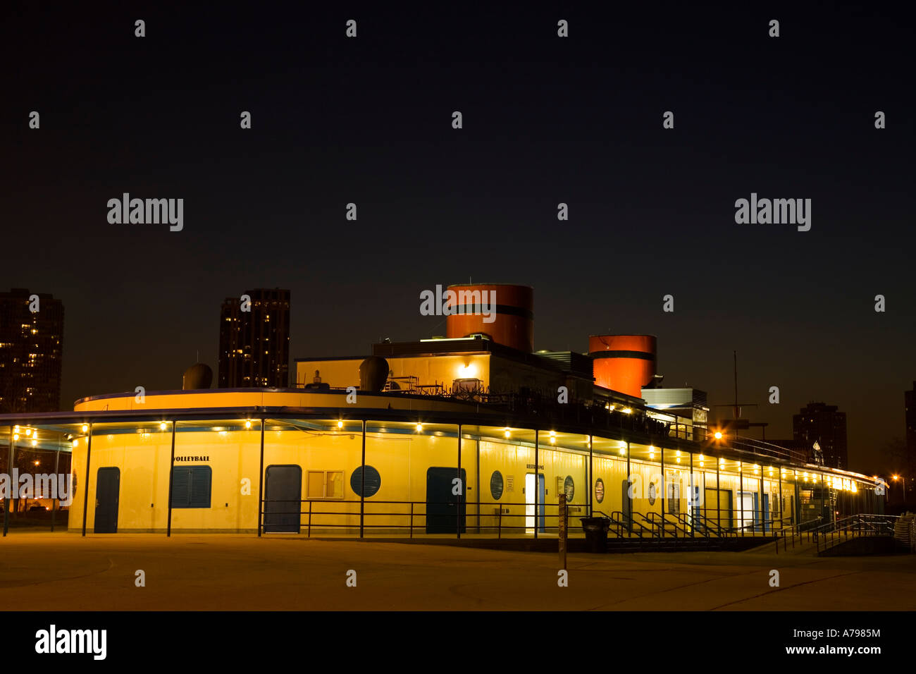 CHICAGO Illinois North Avenue Beach house at night Stock Photo Alamy