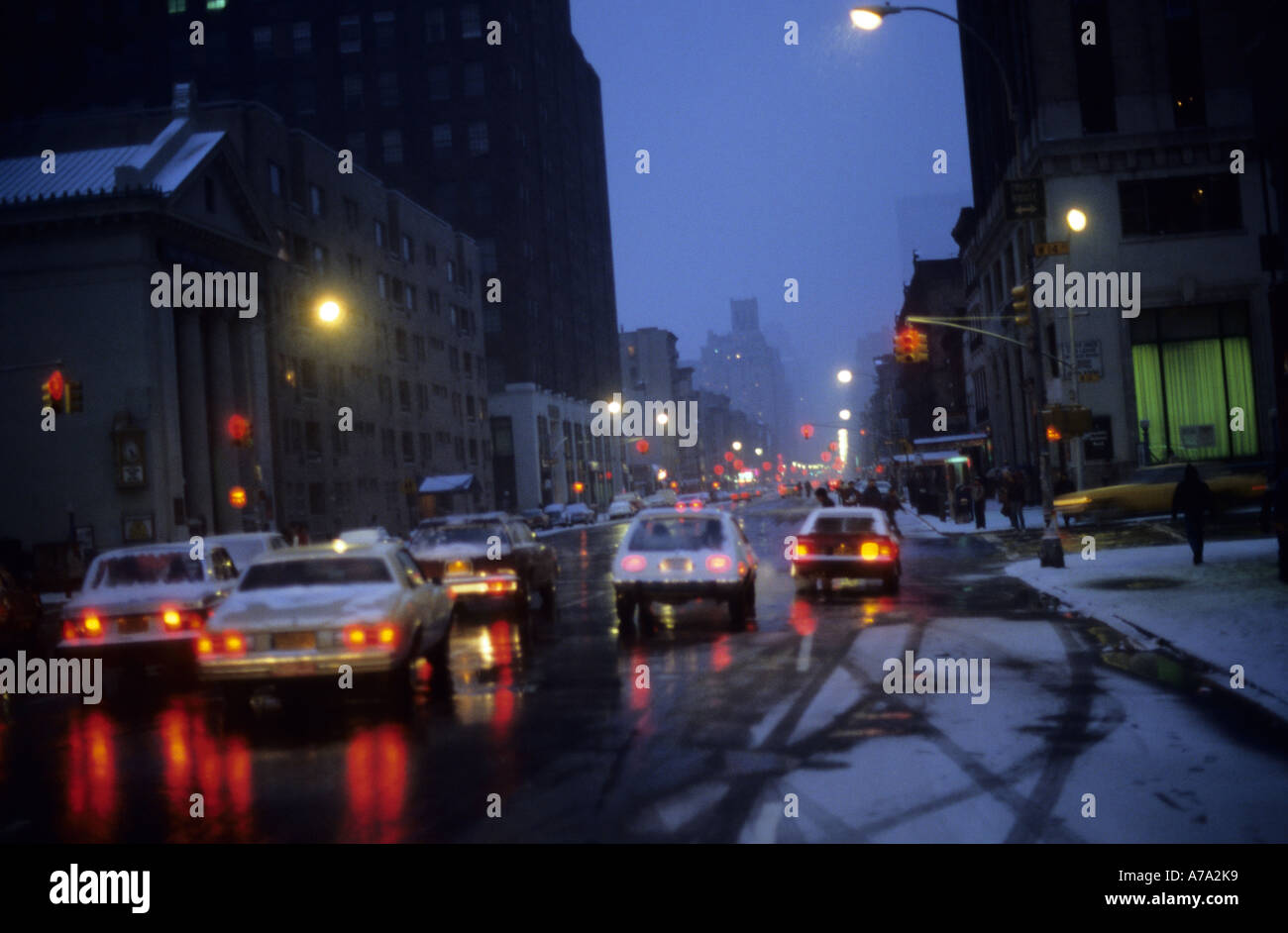 New york city snow streets hi-res stock photography and images - Alamy
