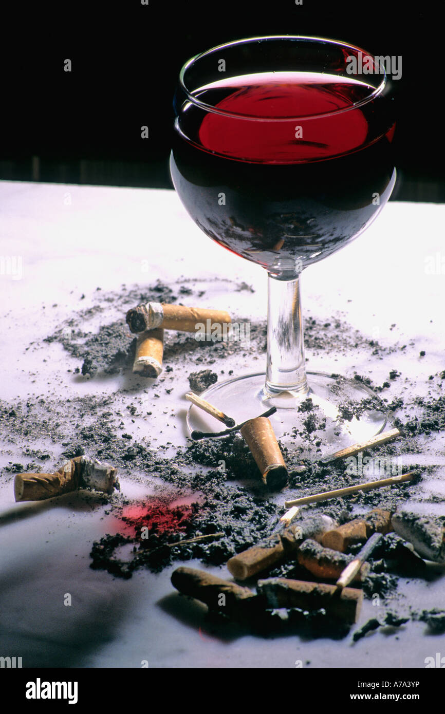 cigarette wine Vine glass cigarette hi-res stock photography and images