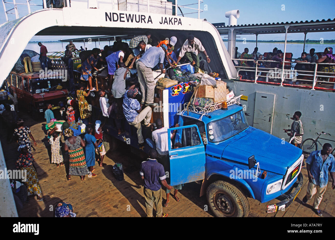 Ferry at the Ghanaian town of Dumbai on the shores of Lake Volta.  Ghana, West Africa Stock Photo